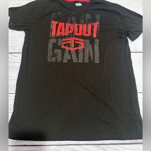 TapOut T shirt YXL